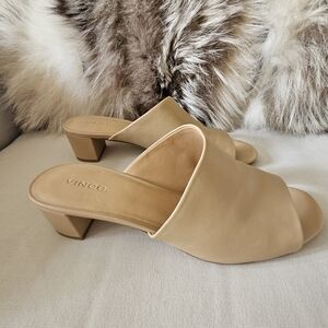 NWT Vince nude leather Mules / Slides